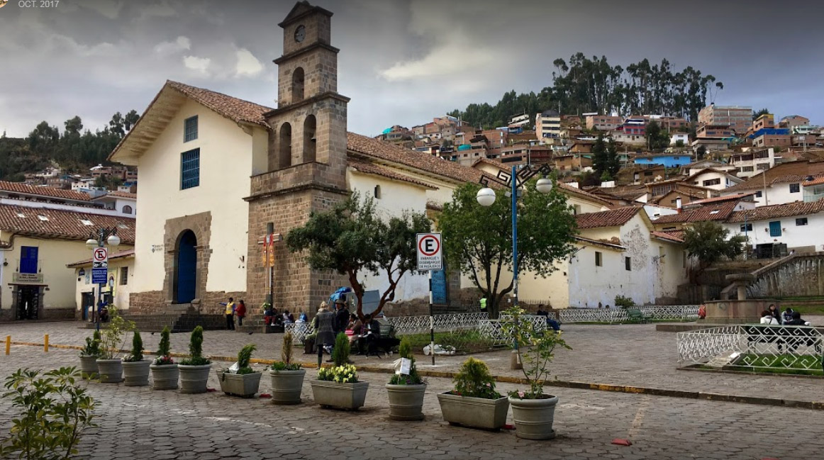 fotógrafos-en-la-iglesia-san-blas-en-cusco